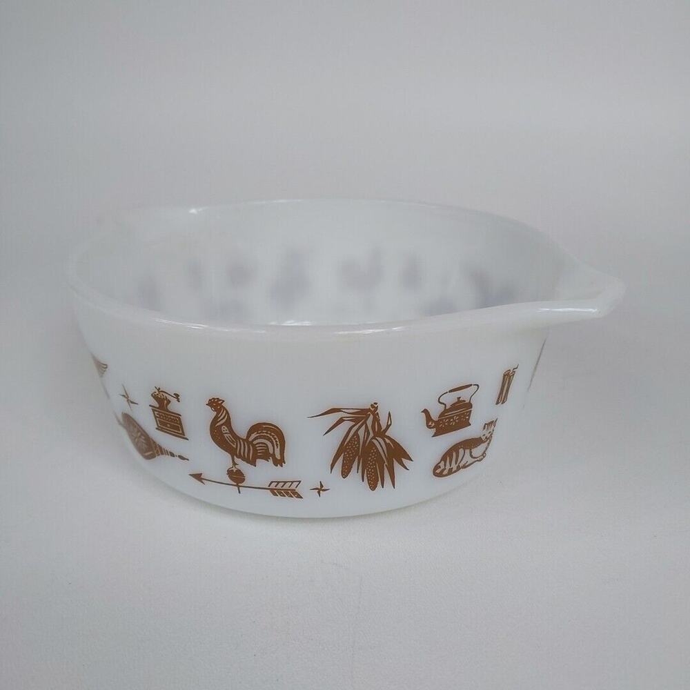 Vintage Pyrex Early‎ American 472 1-1/2 PT ROUND Casserole Dish. NO LID - Picture 3 of 6